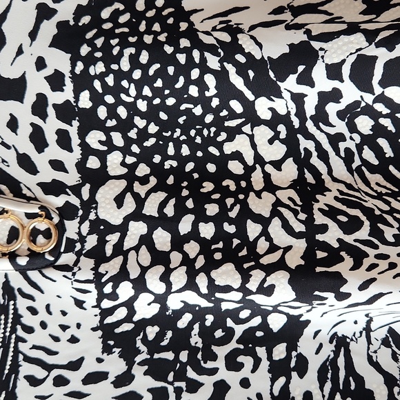 80 Park Black White Animal Print L Blouse - Picture 4 of 7
